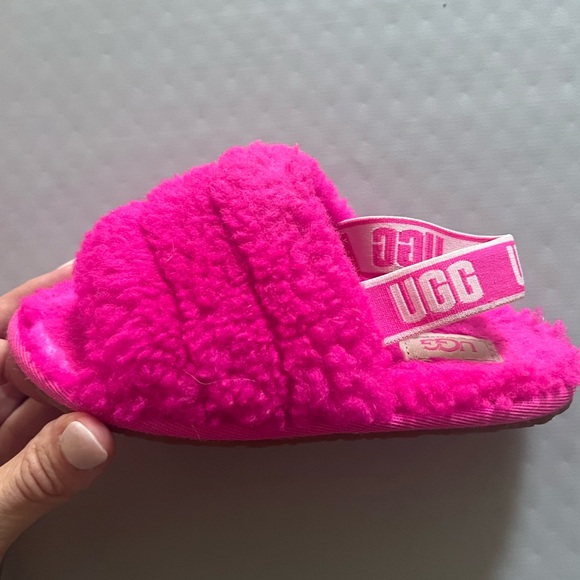 UGG Fluff Yeah Toddler Slippers - Picture 4 of 7